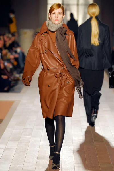Look 24